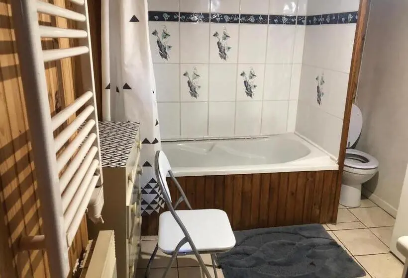Standard Yhden Hengen Huone, Chambres D Hôtes Du Puy Blanc