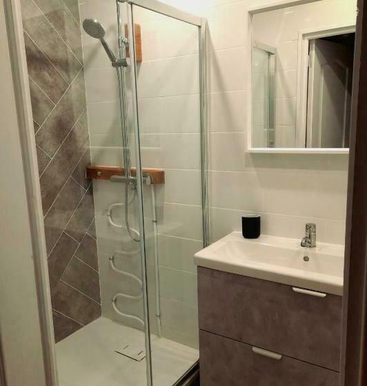 Семейный Номер, Les Roches Restaurant & Chambre D Hotes