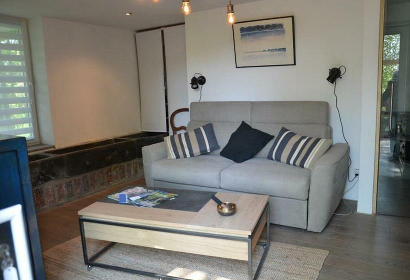 标准间, La Cave Au Chat Pitre / L étable