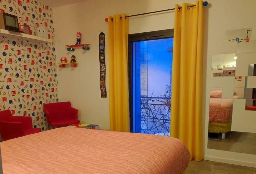 غرفة قياسية, Nostal Gite