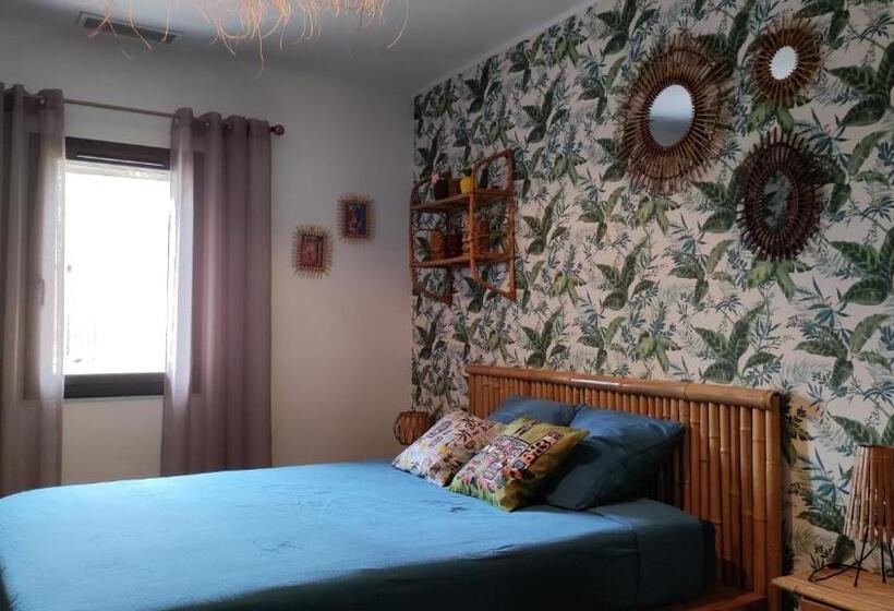 غرفة قياسية, Nostal Gite