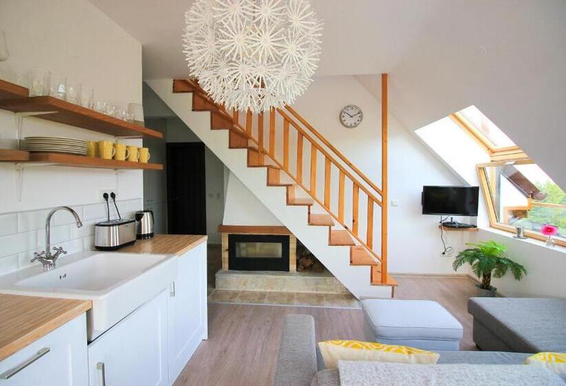 Апартаменты 3 Спальни, Chamkoria Chalets