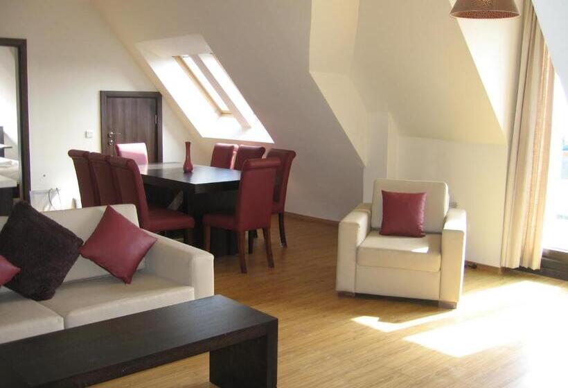 Апартаменты Дюплекс 3 Спальни, Chamkoria Chalets