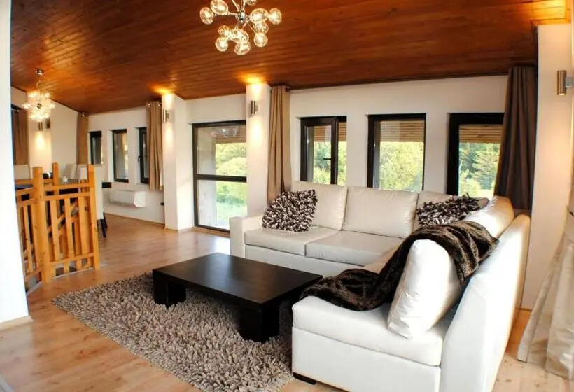 Chalet, Chamkoria Chalets