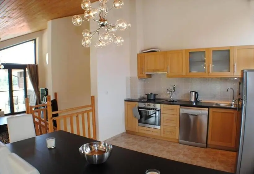 Chalet, Chamkoria Chalets