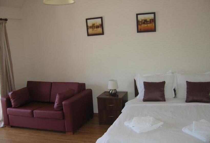 标准工作室, Chamkoria Chalets