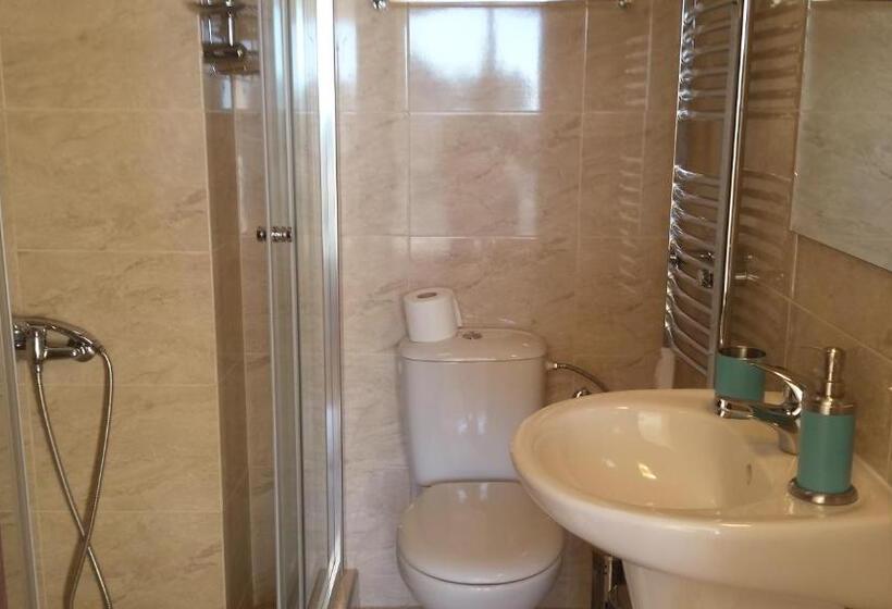 شقة ديلوكس 3 غرف نوم, Chamkoria Chalets