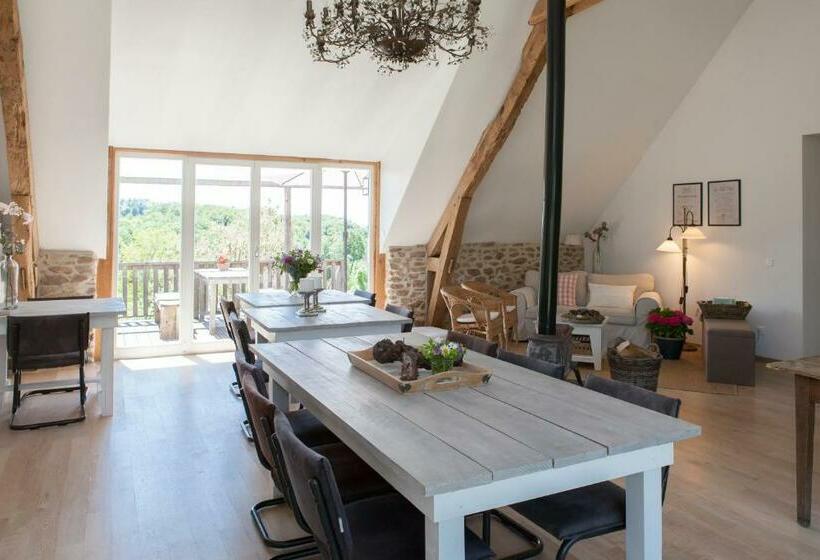 غرفة قياسية, B&b Fleur De Lys Bleue