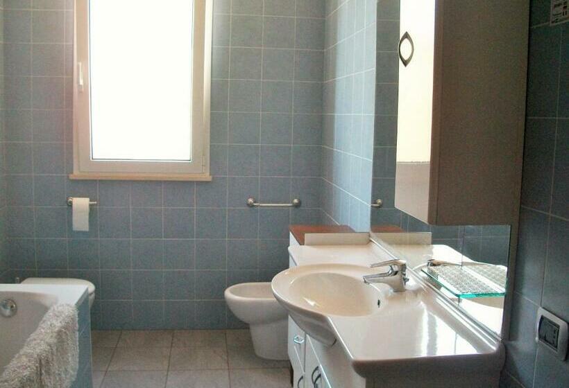 Standardrum Delat Badrum, B&b La Salina