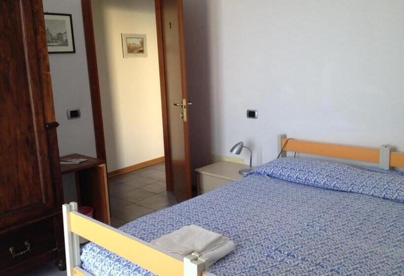 Standardrum Delat Badrum, B&b La Salina