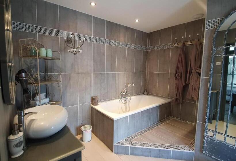 غرفة قياسية مع حمام خارجي, Chambres D Hotes Nuits Campagnardes