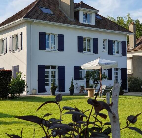 غرفة قياسية, Chambres D Hotes Nuits Campagnardes