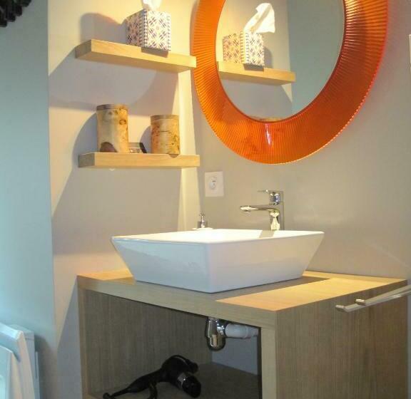 스탠다드 룸 킹사이즈 침대, Le Bouddha Du Lac