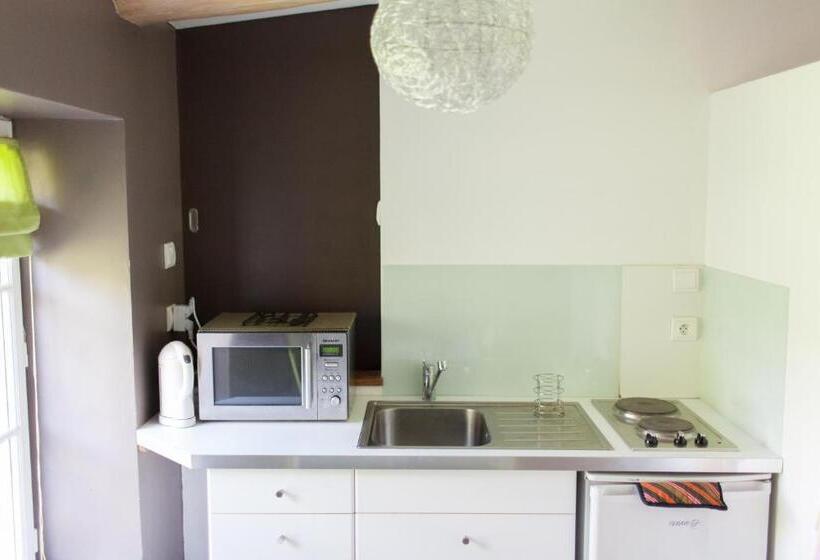 غرفة عائلية, Le Clos Du Perret