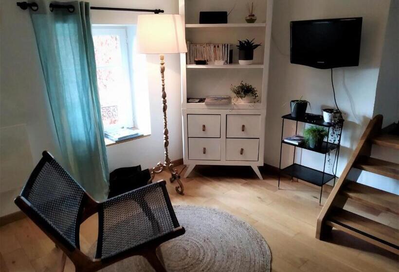 غرفة عائلية, Le Clos Du Perret