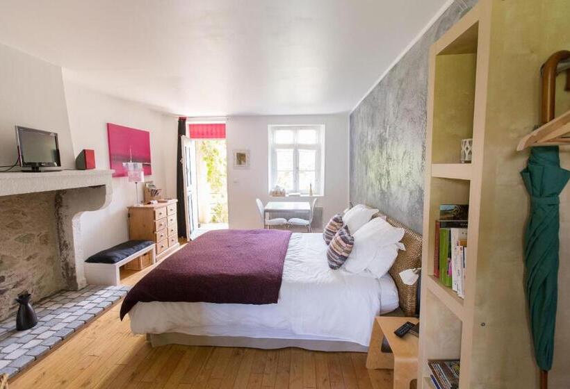 غرفة قياسية مطلّة علي الحديقة, Le Clos Du Perret