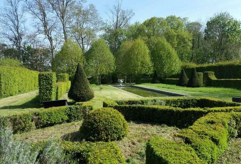 Номер Стандарт Вид на Сад, Le Domaine De Cordey