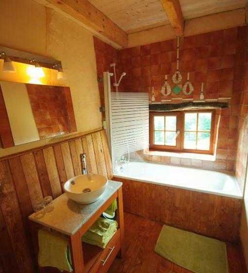 غرفة عائلية, Les Grandes Fontaines