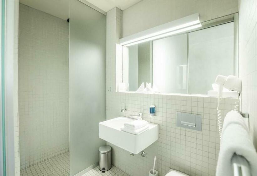 Standardrum med Utsikt, Lintharena Ag