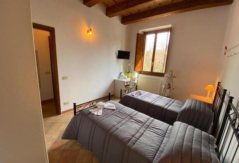 غرفة قياسية ثلاثية, Locanda Della Pieve