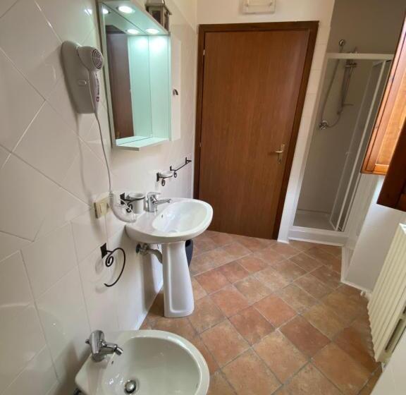 标准三人间, Locanda Della Pieve