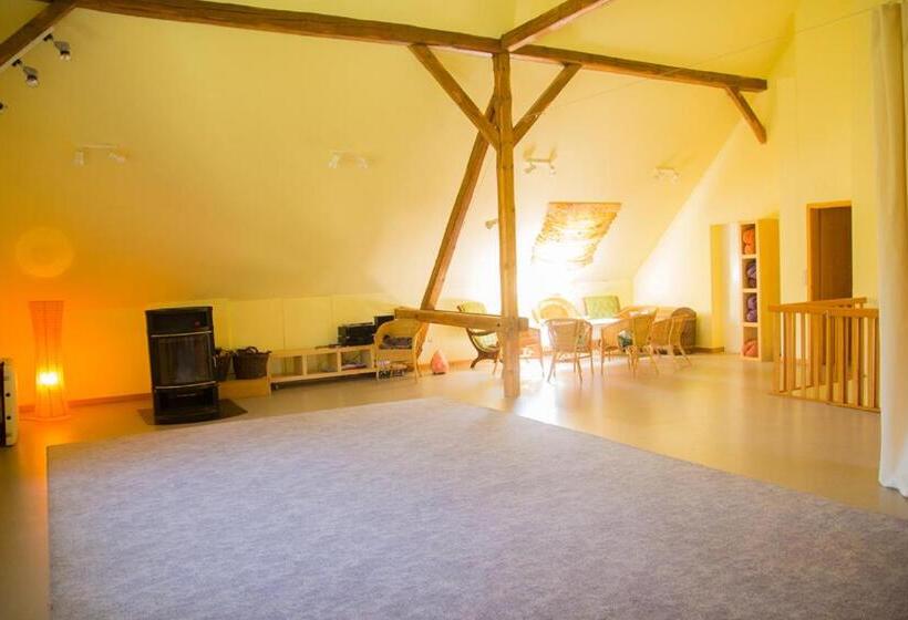 带1个卧室的带阳台的公寓, Adelheidshof