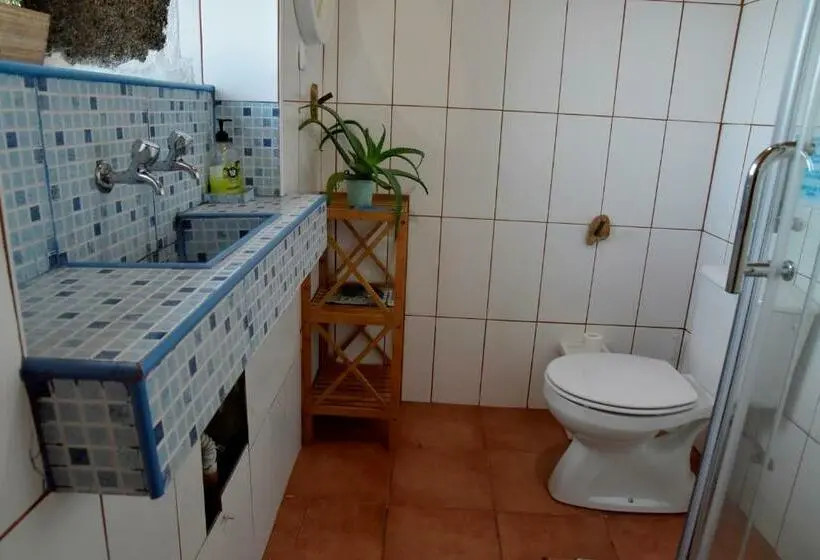 スタンダードルーム, Caldeira Guesthouse