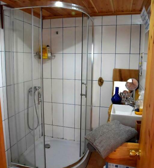 Семейный Номер, Caldeira Guesthouse