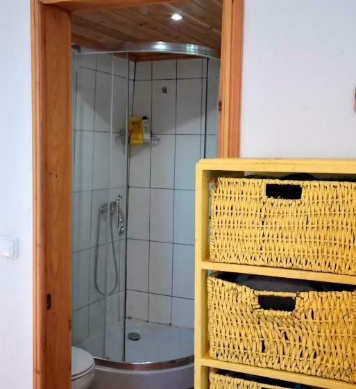 Семейный Номер, Caldeira Guesthouse