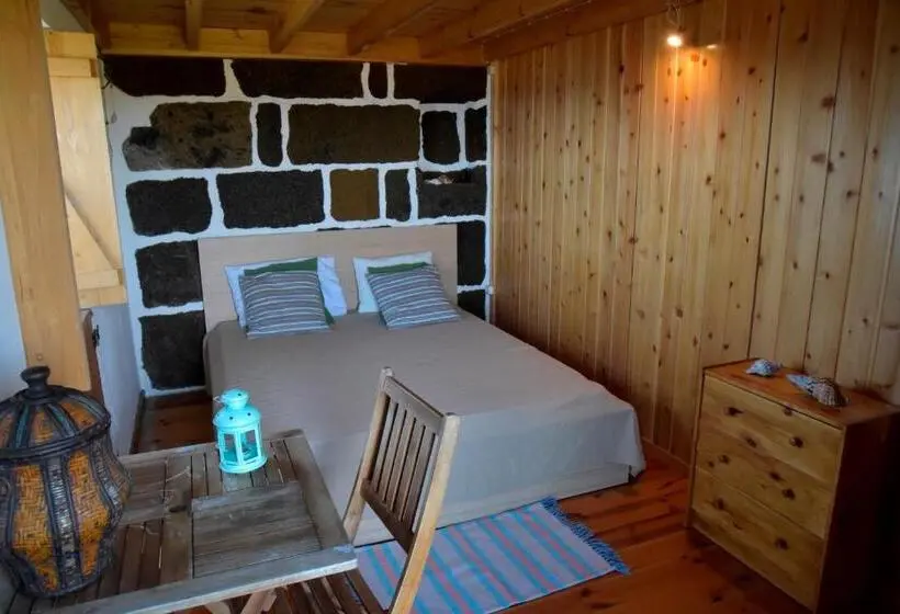 バス共有のスタンダードルーム, Caldeira Guesthouse