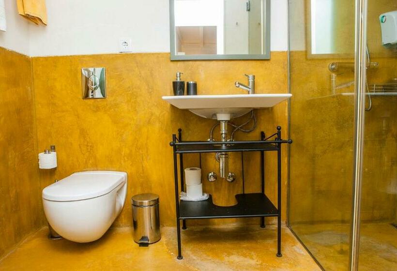 Апартаменты 2 Спальни, Casal De Tralhariz   Turismo De Habitacao