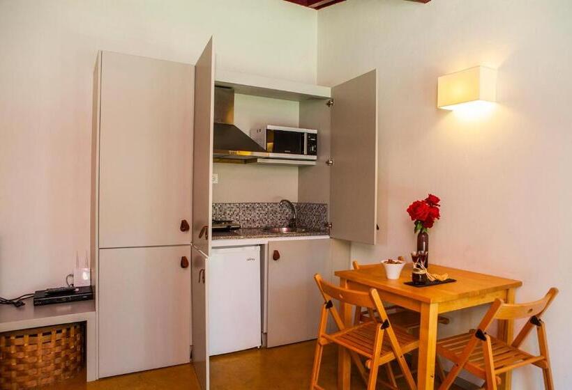 סטודיו סופריור, Casal De Tralhariz   Turismo De Habitacao