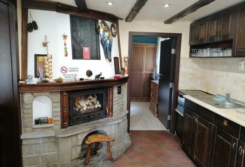 منزل غرفة نوم واحدة, къща цвети 1 трявна