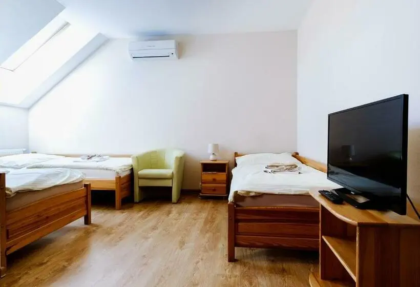Standard Kolmen Hengen Huone, Penzión Vendelín