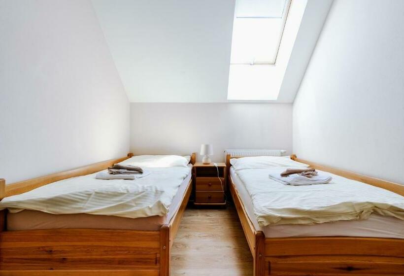 اتاق استاندارد سه نفره, Penzión Vendelín