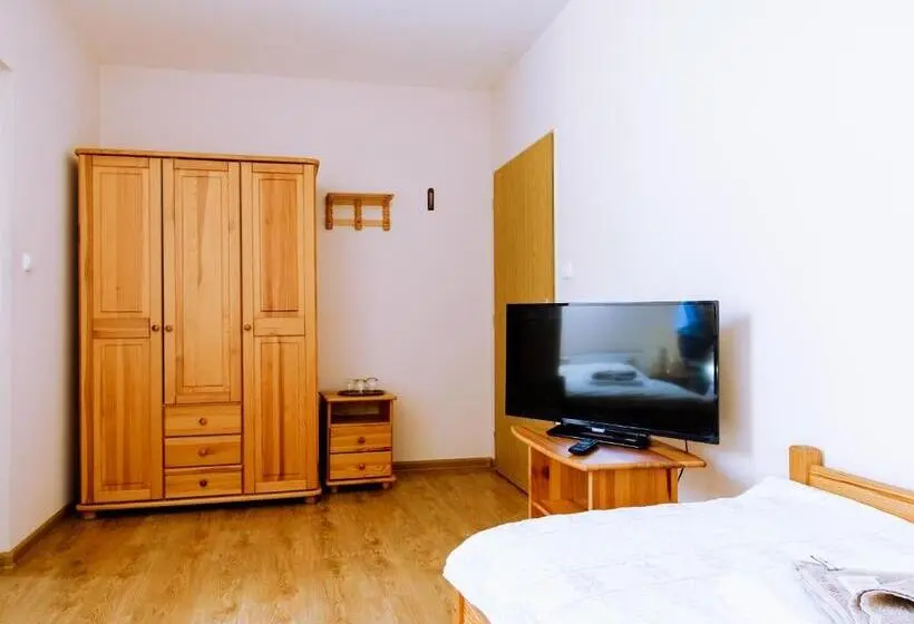 Standard Kolmen Hengen Huone, Penzión Vendelín