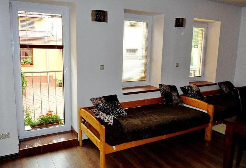 شقة غرفة واحدة, Relax Penzion U Adama