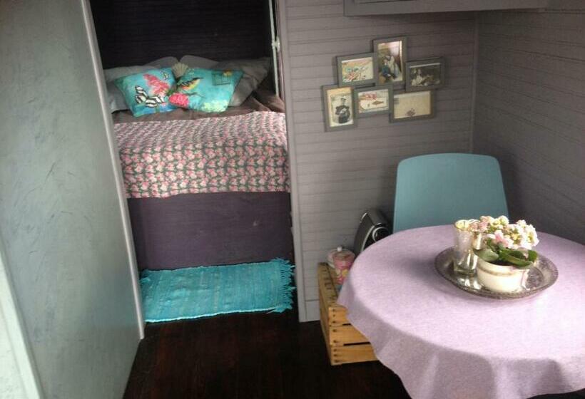 בית, חדר שינה 1, Une Roulotte à La Campagne