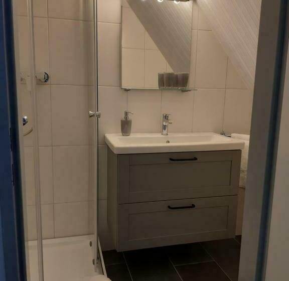 חדר בסיסי, Pension Sonnenblick