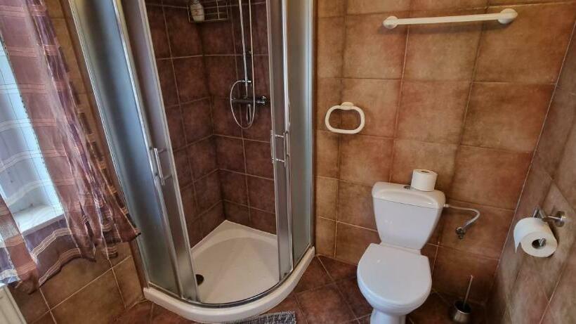 스탠다드 트리플 룸, Restaurant & Pension Liebenstein