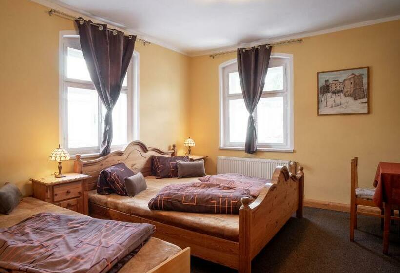 스탠다드 트리플 룸, Restaurant & Pension Liebenstein