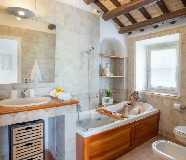 Standaardkamer met Jacuzzi, Villa Lemarche B&b