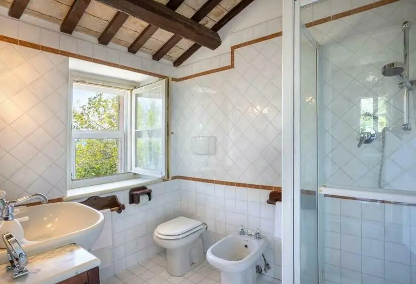 Deluxe Driepersoonskamer, Villa Lemarche B&b