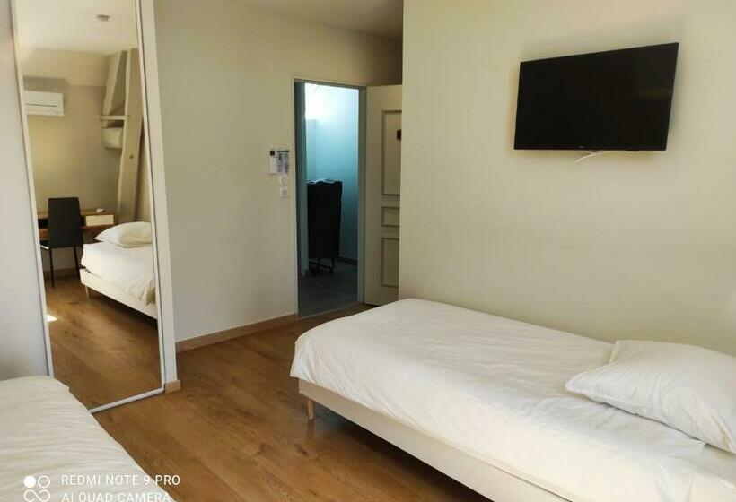 غرفة قياسية ثلاثية, Chambre D Hôtes Le Domaine Des Hirondelles