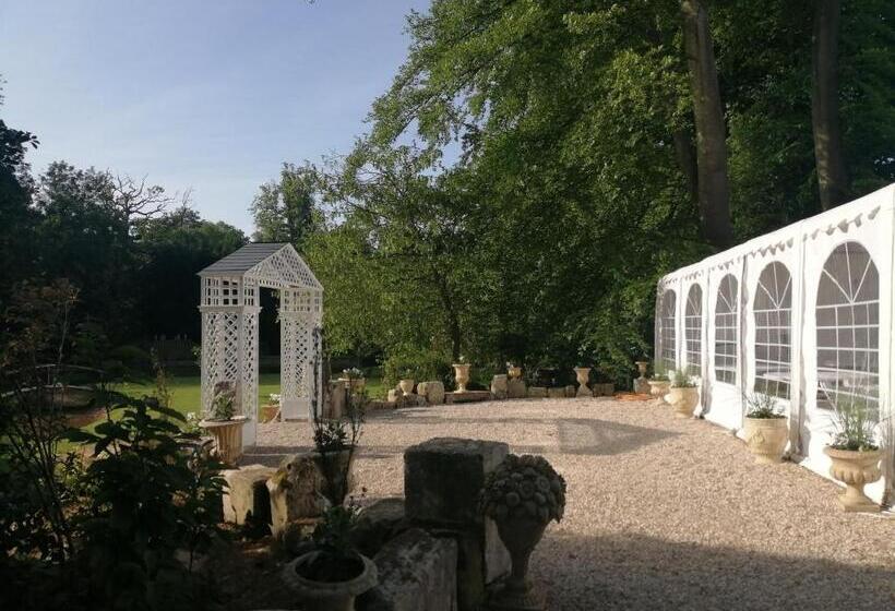 חדר משפחתי, Chambre E André Le Domaine Des Jardins De Bracquetuit