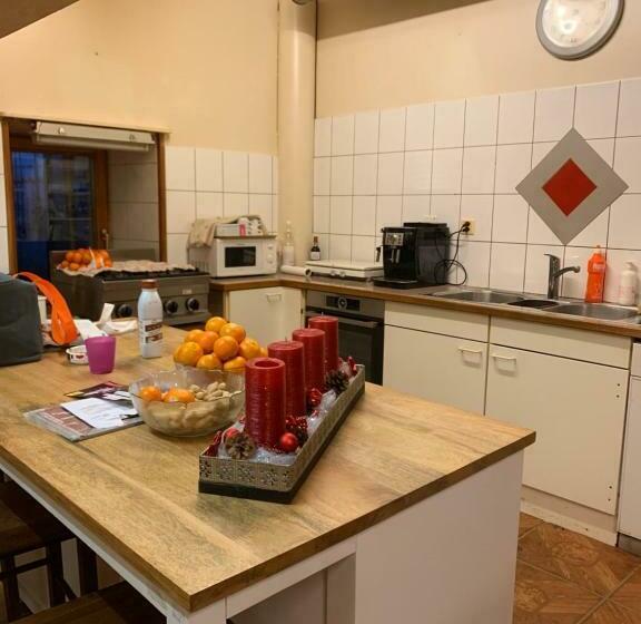 Suite mit Bergblick, Chez Dodo 2534 Orvin Le Foncet