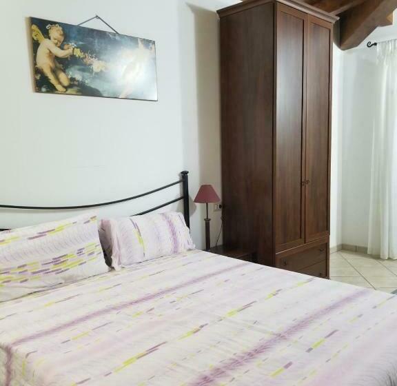 Номер Стандарт Вид на Город, Le Tre Torri