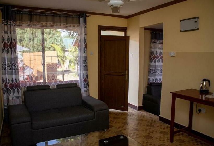 חדר משפחתי, Kilimanjaro Snow Peak