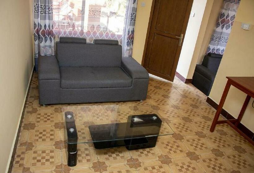 家庭间, Kilimanjaro Snow Peak