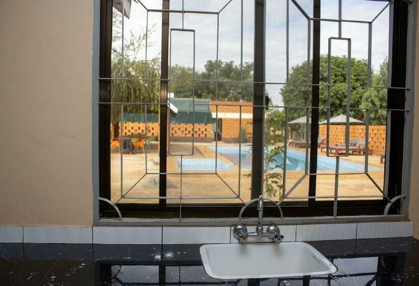 Семейный Номер, Kilimanjaro Snow Peak